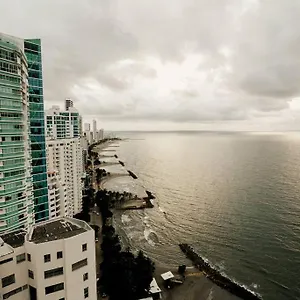 Beautiful Beachfront Apt In Bocagrande , Cartagena Colombia