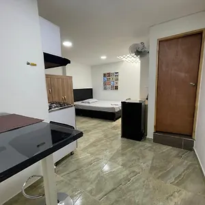 Apartamento Con Ubicacion En La Ciudad 7 , Medellín Colombia